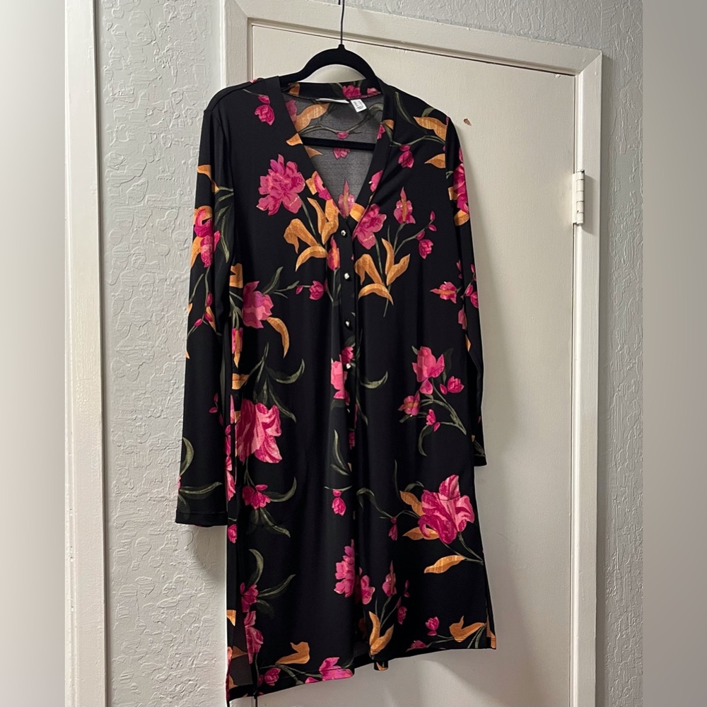 Susan Graver Floral Lounge dress